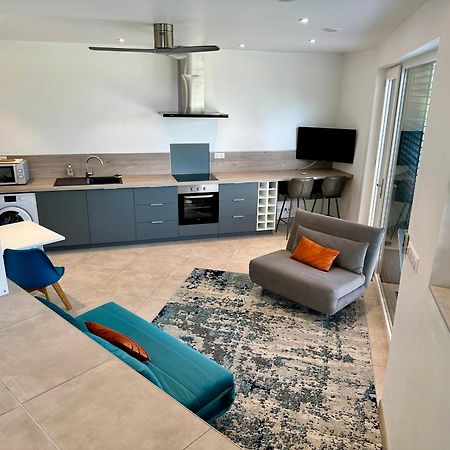 La Balma - 4 Appartements Avec Jardin En Maison Passive De Plain Pied A Frejus-Saint-Raphael Buitenkant foto